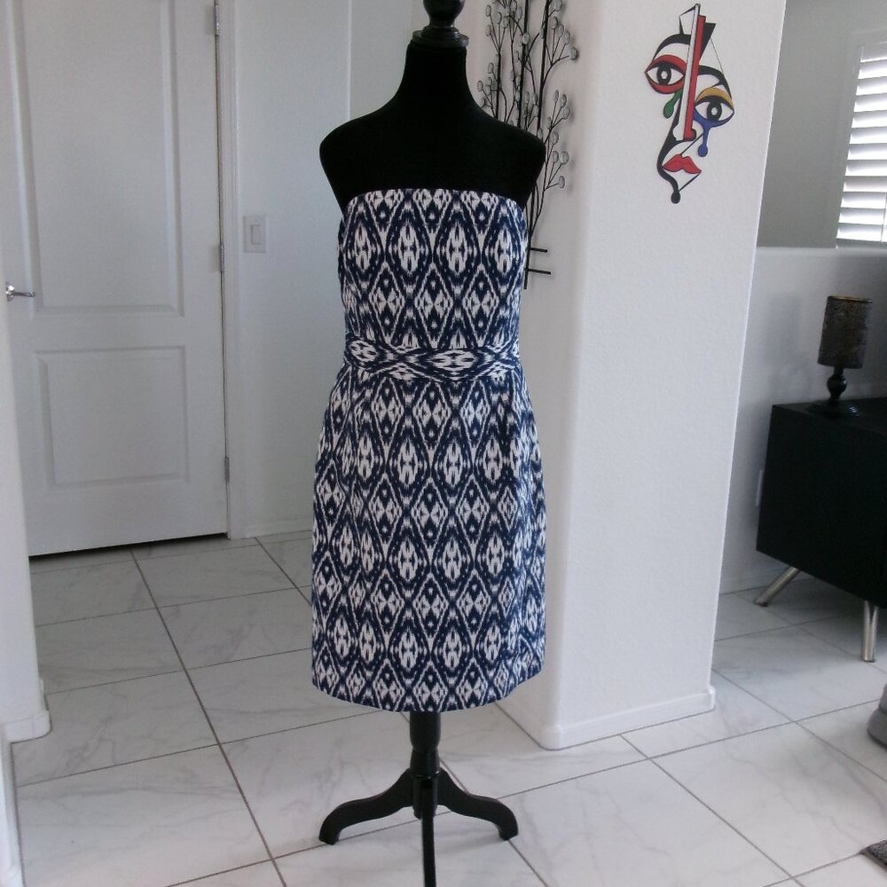 Like New Banana Republic Navy & White Ikat Strapless Dress Size 8 / 6